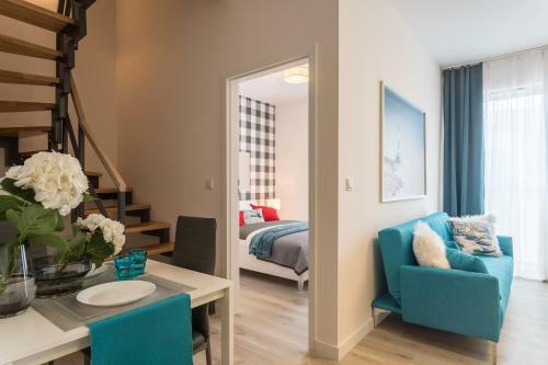 Deluxe Apartments By The Railway Station