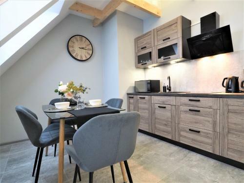 Vip Apartamenty Folk Residence