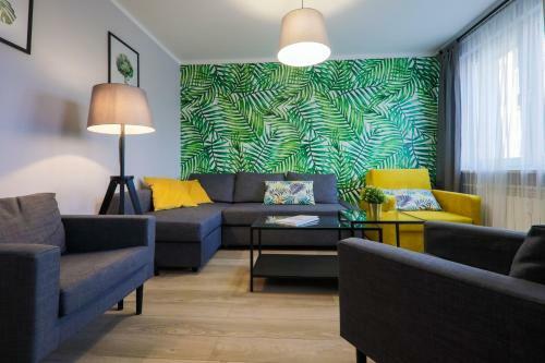 Rentplanet - Apartment With Mountain View