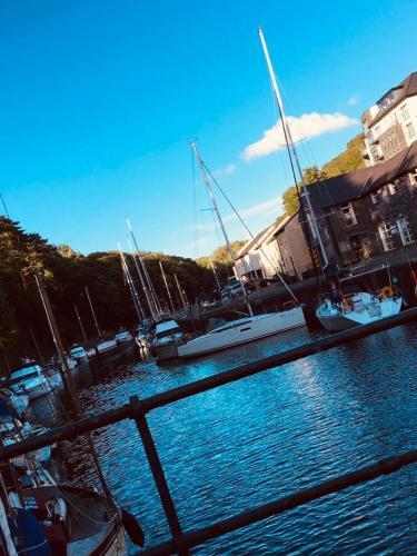 Marina Apartment, Y Felinheli