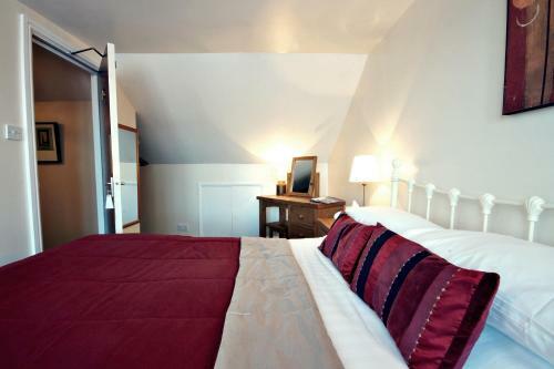 Bed & Breakfast St Marys Guest House
