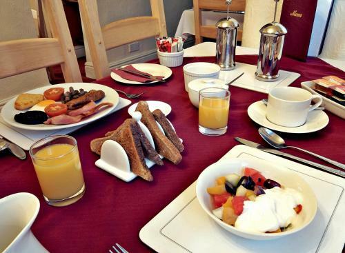 Bed & Breakfast St Marys Guest House