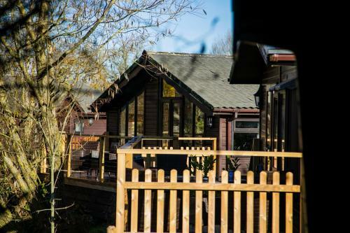 Lodge Fairwood Lakes Holiday Park