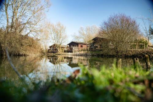 Lodge Fairwood Lakes Holiday Park