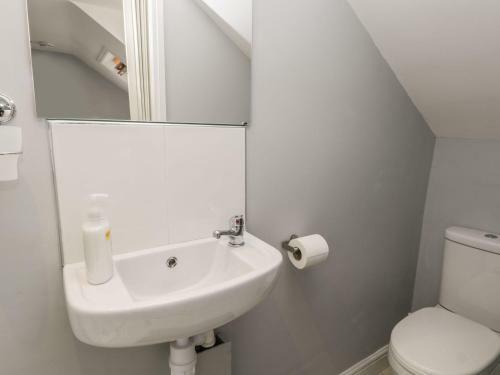 4 Fishburn Road, Whitby