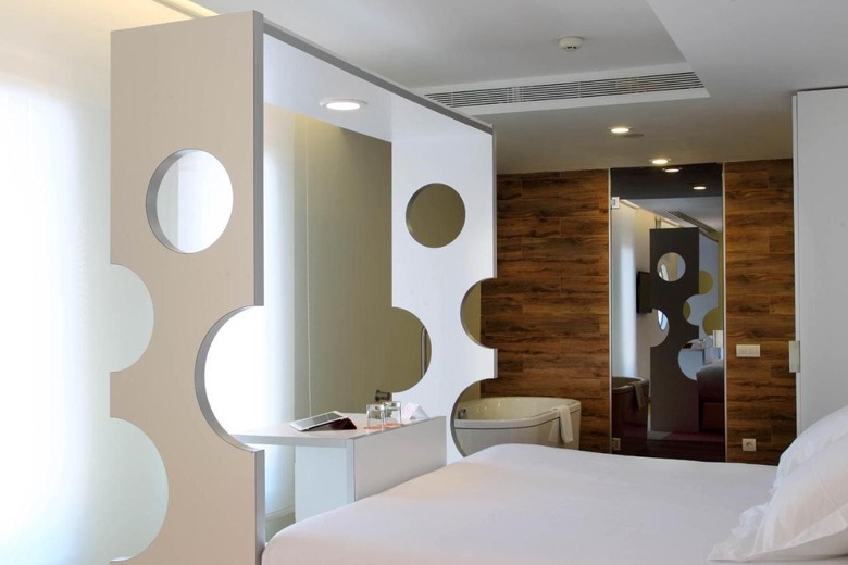 Hotel Room Mate Pau