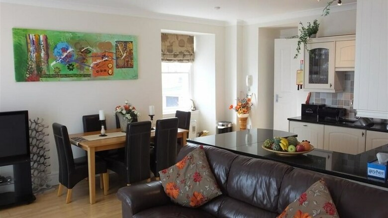 Apartamento Paragon House 2
