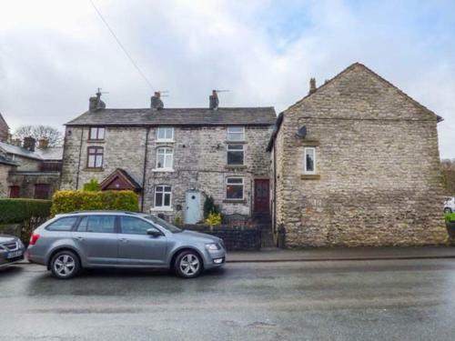 12 Buxton Road