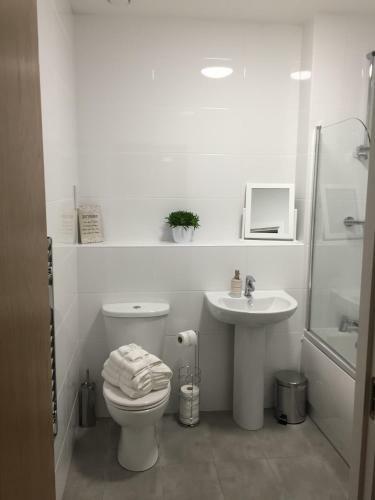 Guild House Apartments By Opulent Orchid Suites