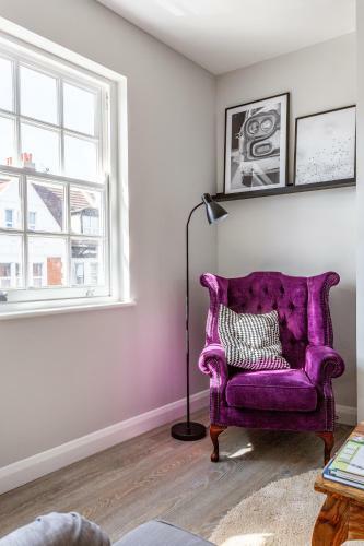 Shades Of Grey - 2 Bed Apartment