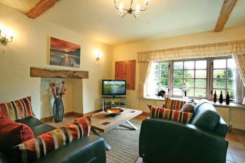 Yew Tree Cottage (ings)