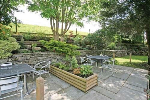 Yew Tree Cottage (ings)