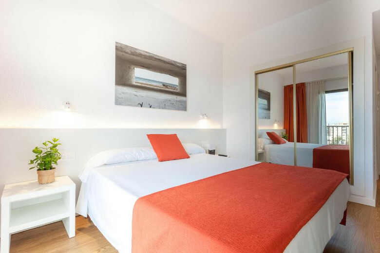 Hotel Intelier Orange