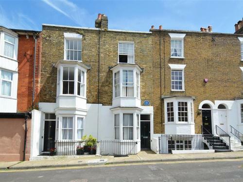 Holiday Home Adelaide