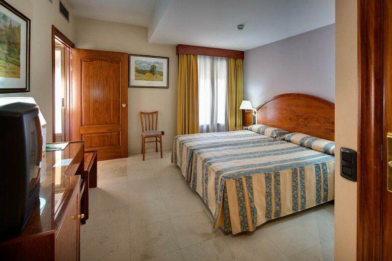 Hotel Reina Cristina