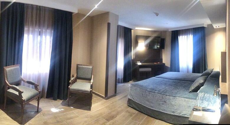 Hotel Reina Cristina