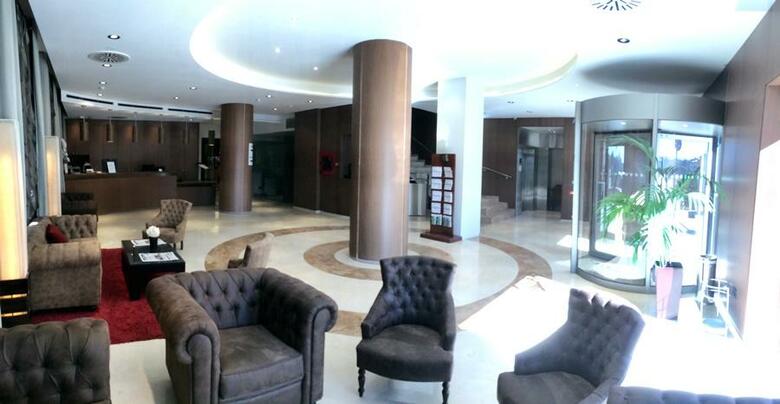 Hotel Reina Cristina