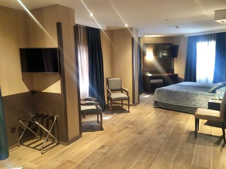 Hotel Reina Cristina