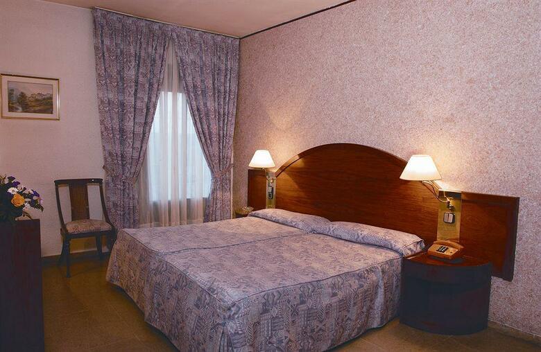 Hotel Reina Cristina
