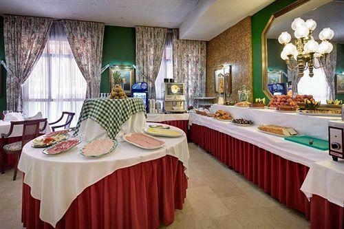 Hotel Reina Cristina