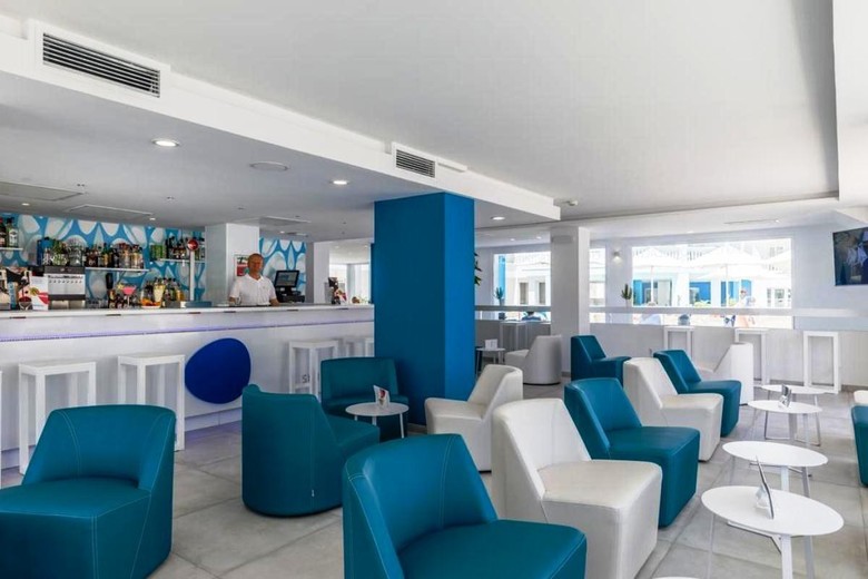 Hotel Triton Beach