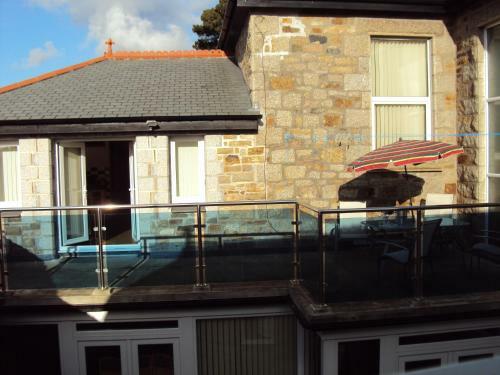 Strand Apartment