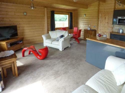 Heathcliff Lodge