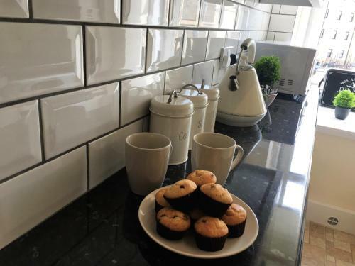 Signature - Kilnside Central Apartment Paisley