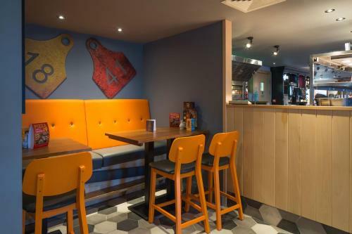Hotel The Raven?s Cliff Lodge By Marston's Inns