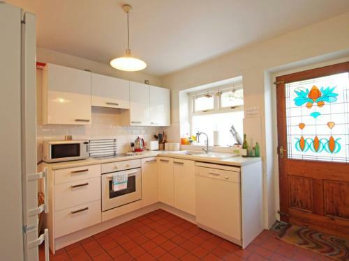 Holiday Home Ty Cei