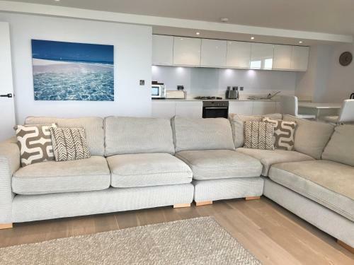 6 Ocean Gate Apartment