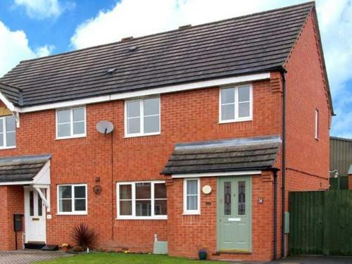 10 Friars Field