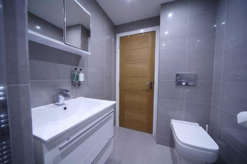 Citystop Apartments - Trueman Street