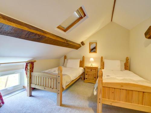 Charming Holiday Home In Llangurig With Garden