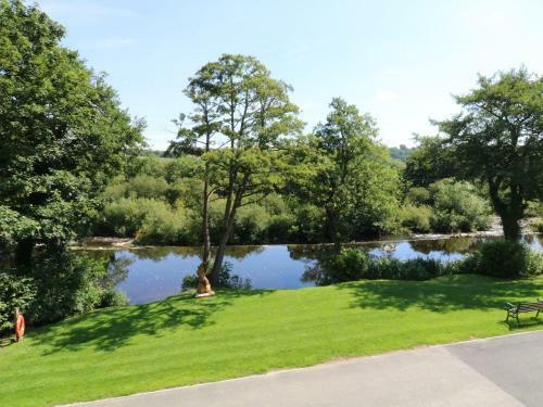 Bears Den, Ilkley