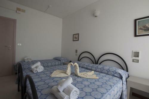 Hotel Carillon