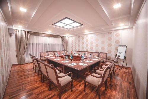 Asmald Palace Hotel