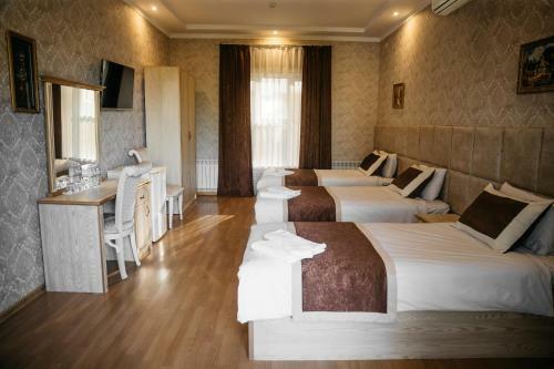 Shahlo Hotel