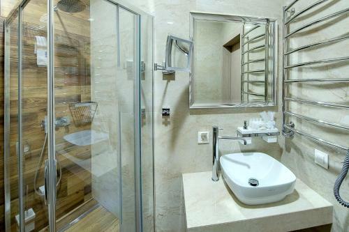 Bfh-b Family House