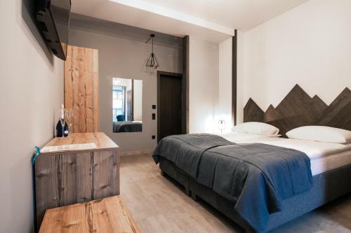 Hotel Blue Mountain