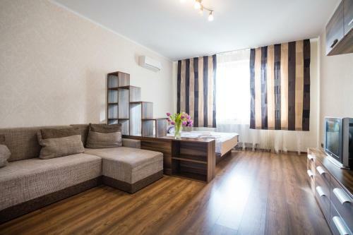 Apartment Near Obolon Metro Station