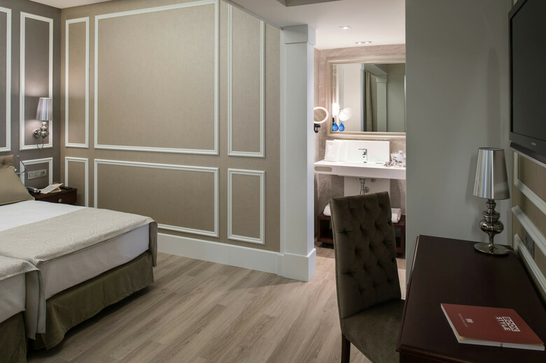 Hotel Catalonia Passeig De Gr�cia
