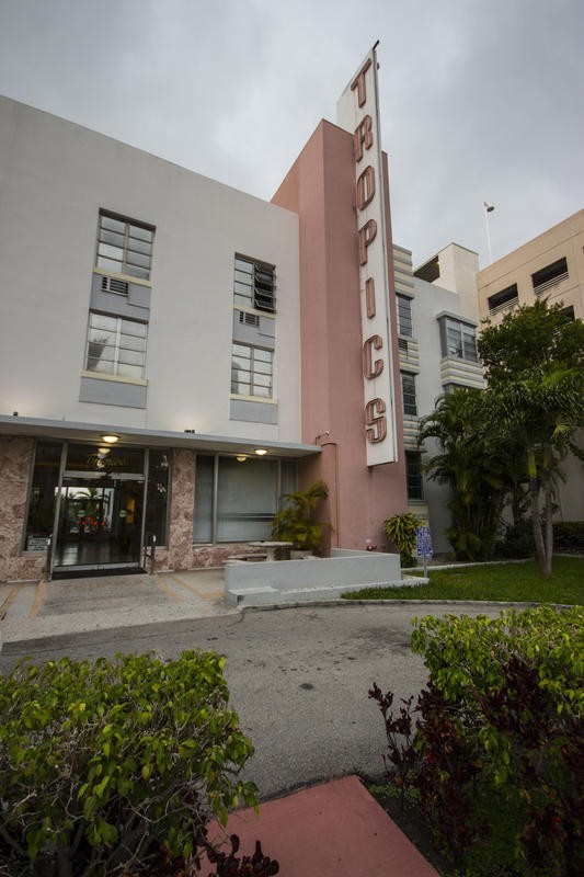 Tropics Hotel