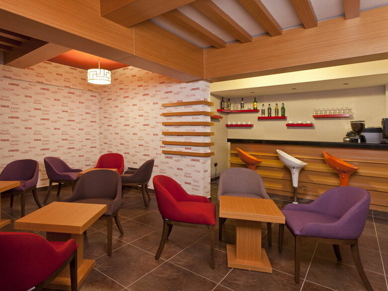Hotel Monart City