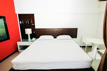 Hotel A-2 House (dlx Fam Room Only)