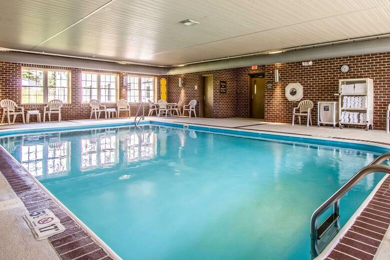 Hotel Comfort Suites