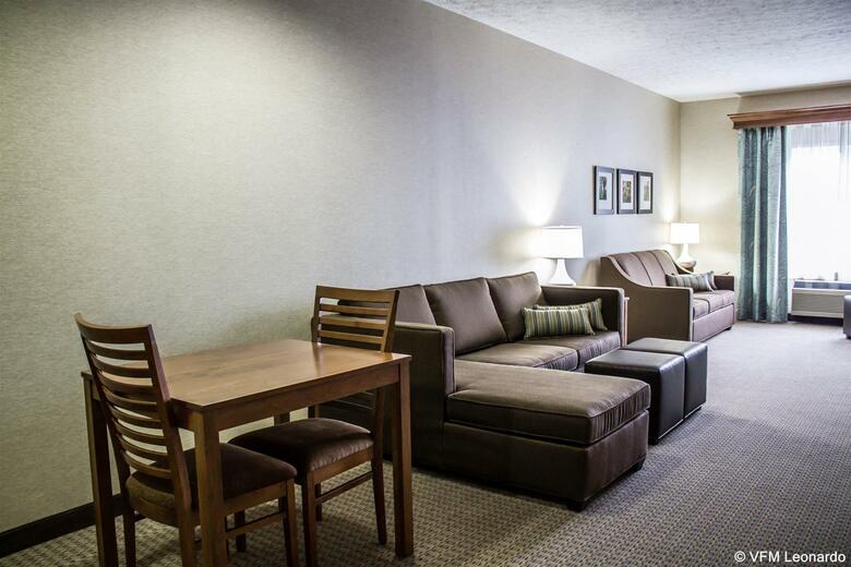 Hotel Comfort Suites