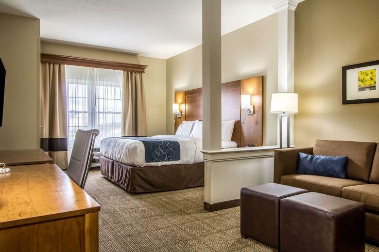 Hotel Comfort Suites
