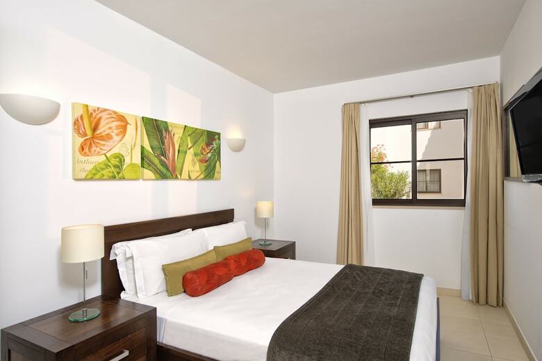 Hotel Melia Tortuga Beach Resort
