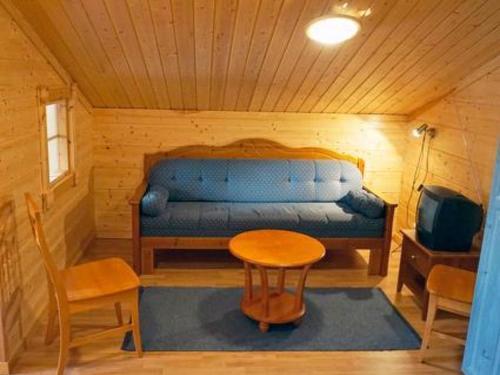 Holiday Home Kuukkelin Kartano 2b23